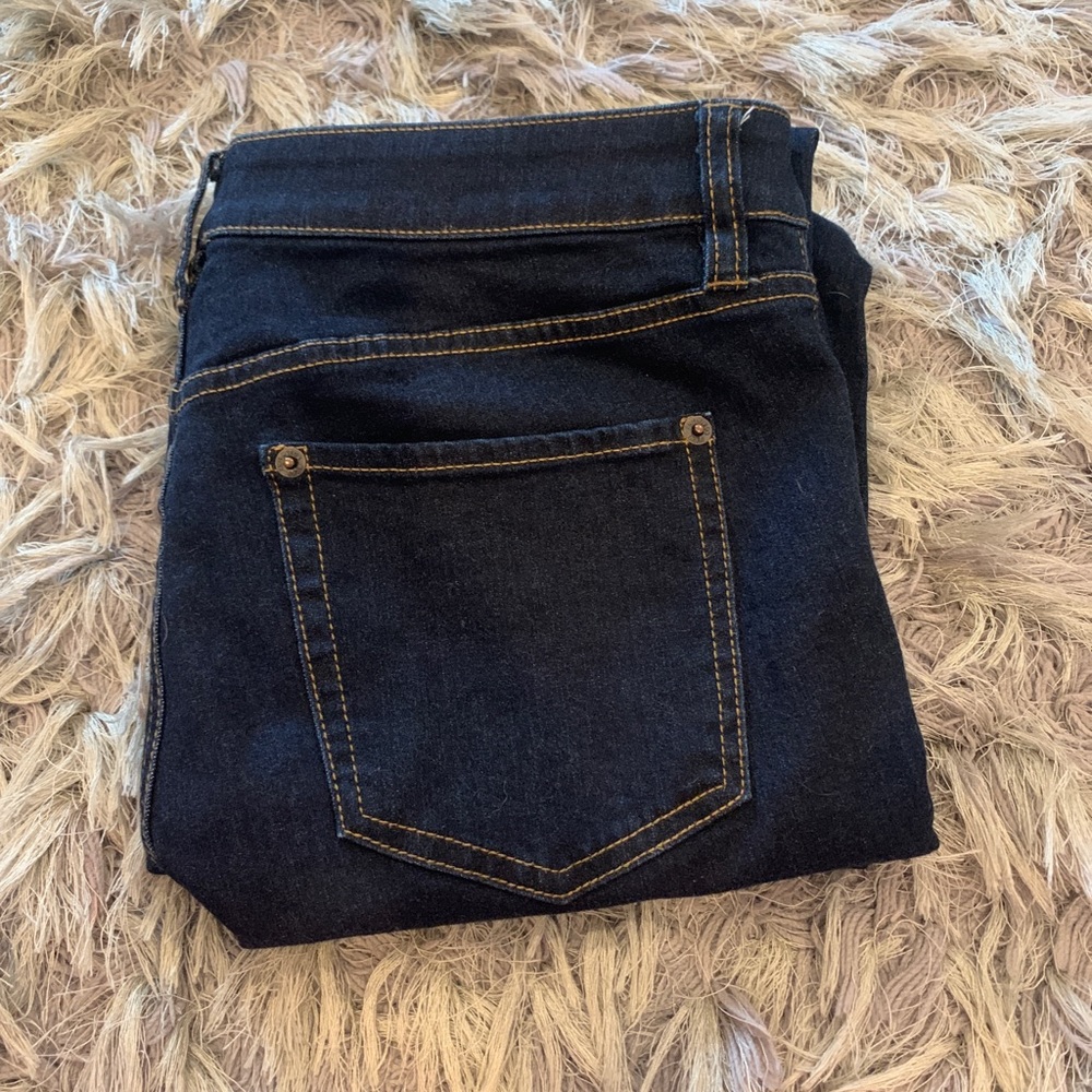 Jeans - Picture 2 of 3